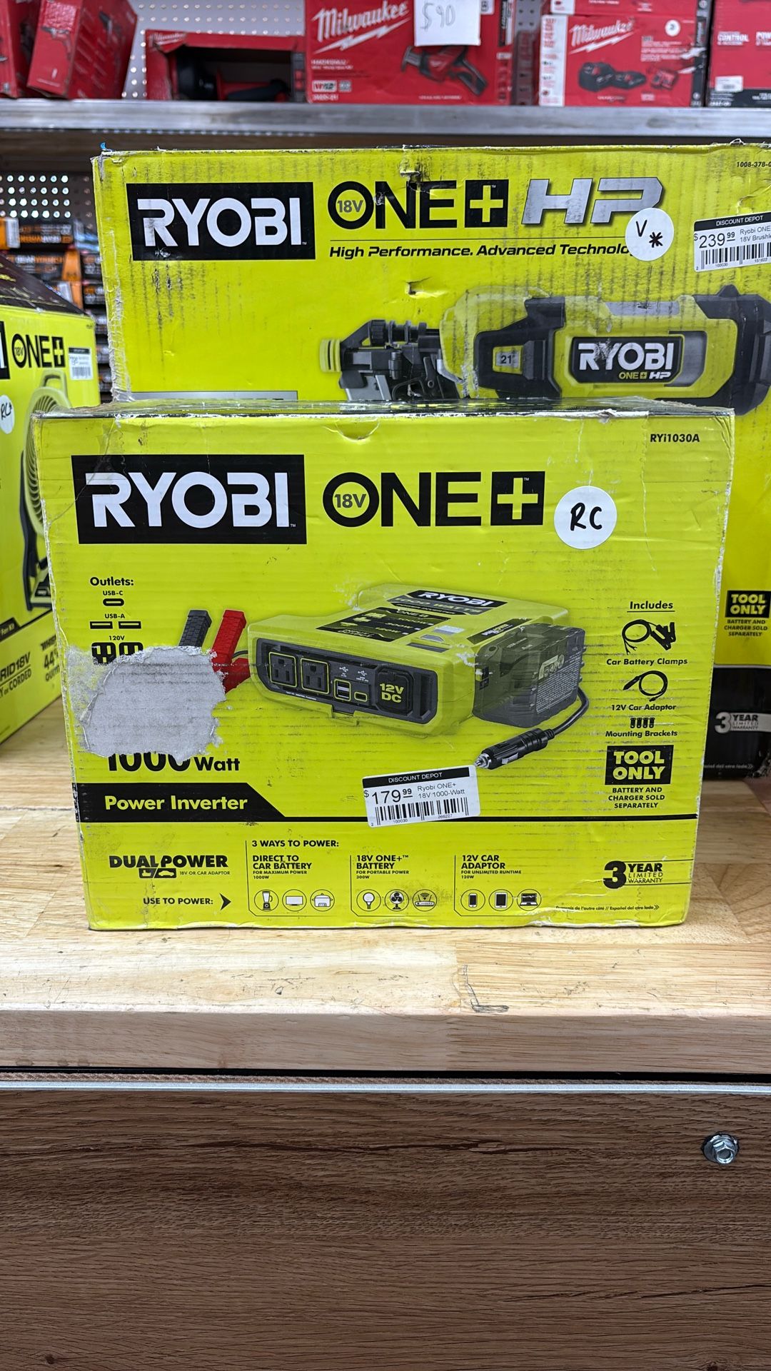 Ryobi ONE+ 18V 1000-Watt Max 12-Volt Automotive Power Inverter