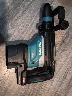 Makita Rotary Hammer 