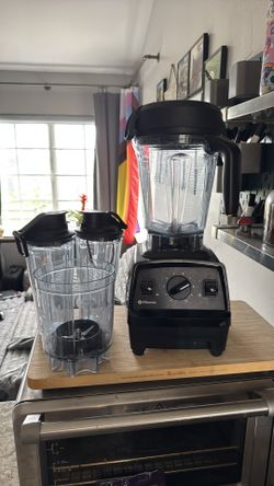 Vitamix with accessories