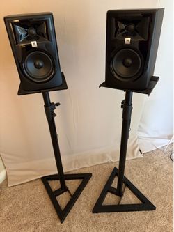 JBL 305P MkII 5-inch Powered Studio Monitors