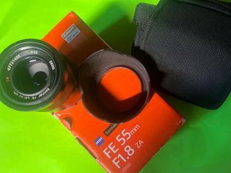Sony Zeiss 55mm 1.8 great condition