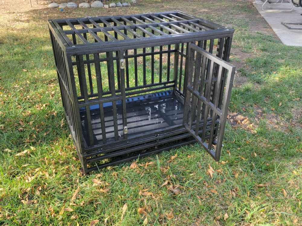 Large Dog Crate / Kennel Heavy Duty Made In Usa