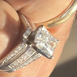Beautiful Wedding Ring Set