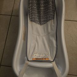 The First Year's Baby Bath Tub