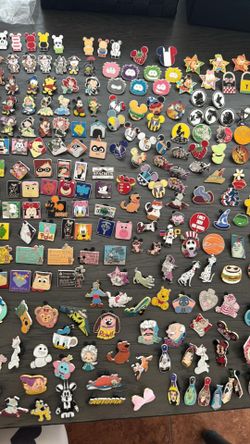 Trading pins for Disney!