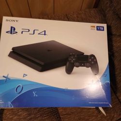 Playstation 4 With Games