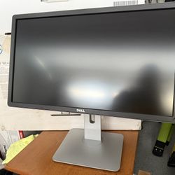DELL 24" Color Monitor > Like NEW