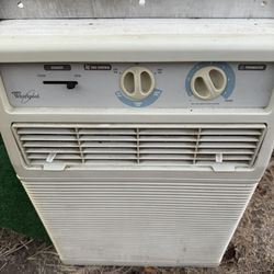 Whirlpool Horizontal Slider A/C Window Unit