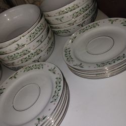 Christmas Dishes Gibson 2 For 1 Dollars 