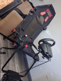 Racing steering wheel