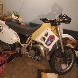 125. Cr  Racing Dirtbike From Honda