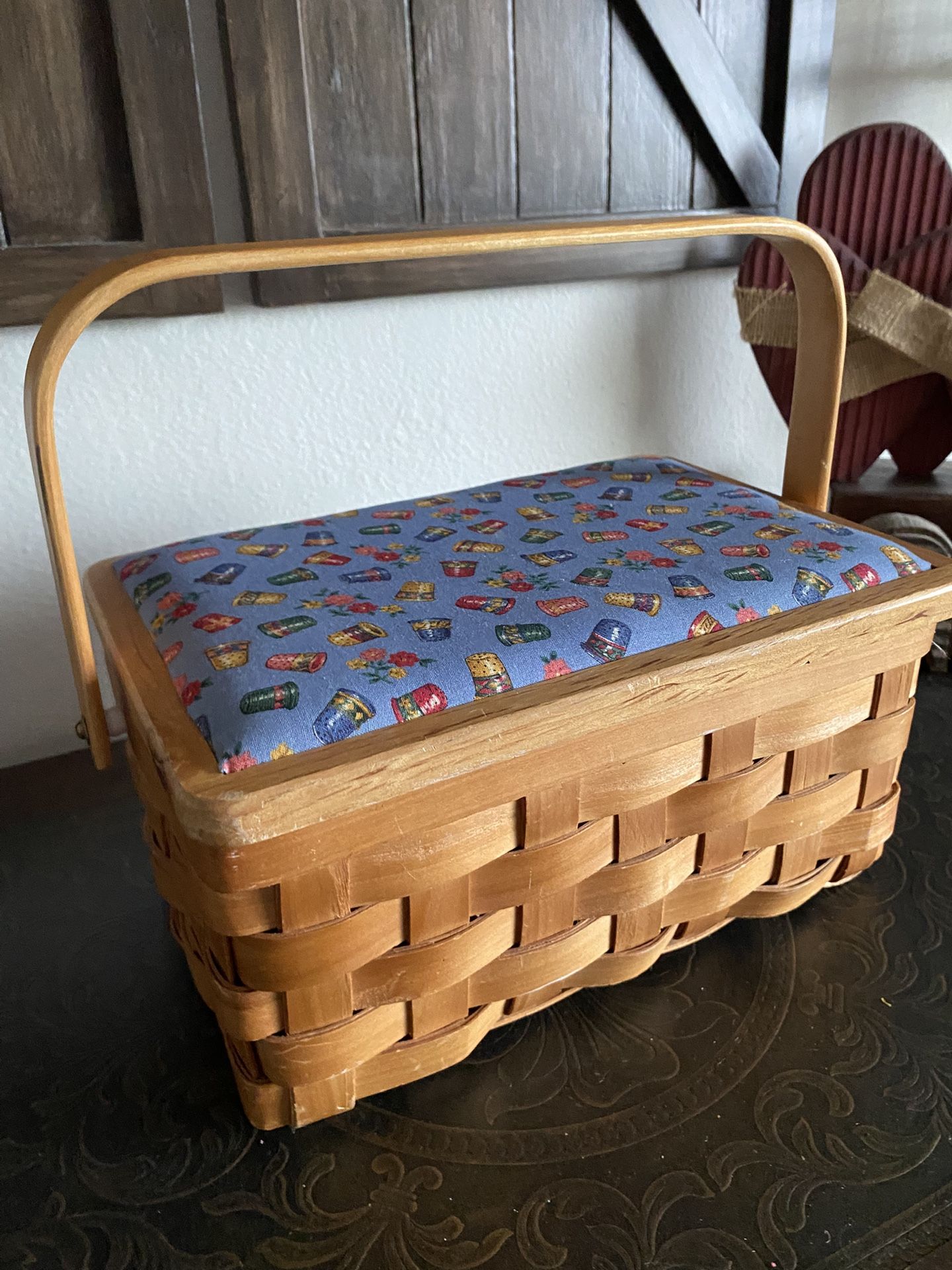 Vintage Sewing Basket w/Handle
