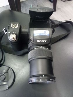 Sony dsc-R1 10.3 megapixels rare find sony