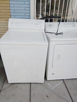 KENMORE WASHER AND DRYER EVERYTHING GOOD