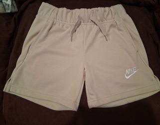 Kid's nike  sweatshorts size medium
