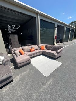 Large Grey Fabric Sectional Sofa with Chaise