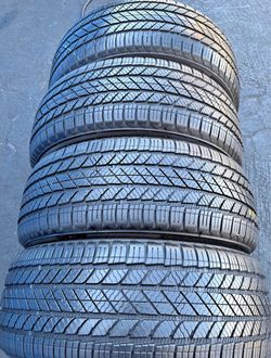 Vendo set de llantas 215/55r18 Bridgestone en perfectas condiciones de Vida
