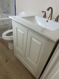Cream 24” Vanity With Porcelain Top