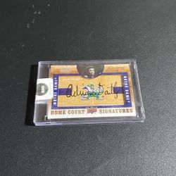 Upper Deck Home Court Advantage (Adeian Dantley)