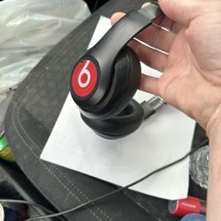Beats Studio Pro
