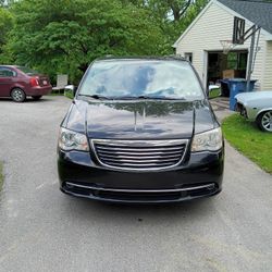 2013 Chrysler Town & Country