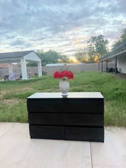 Modern black dresser