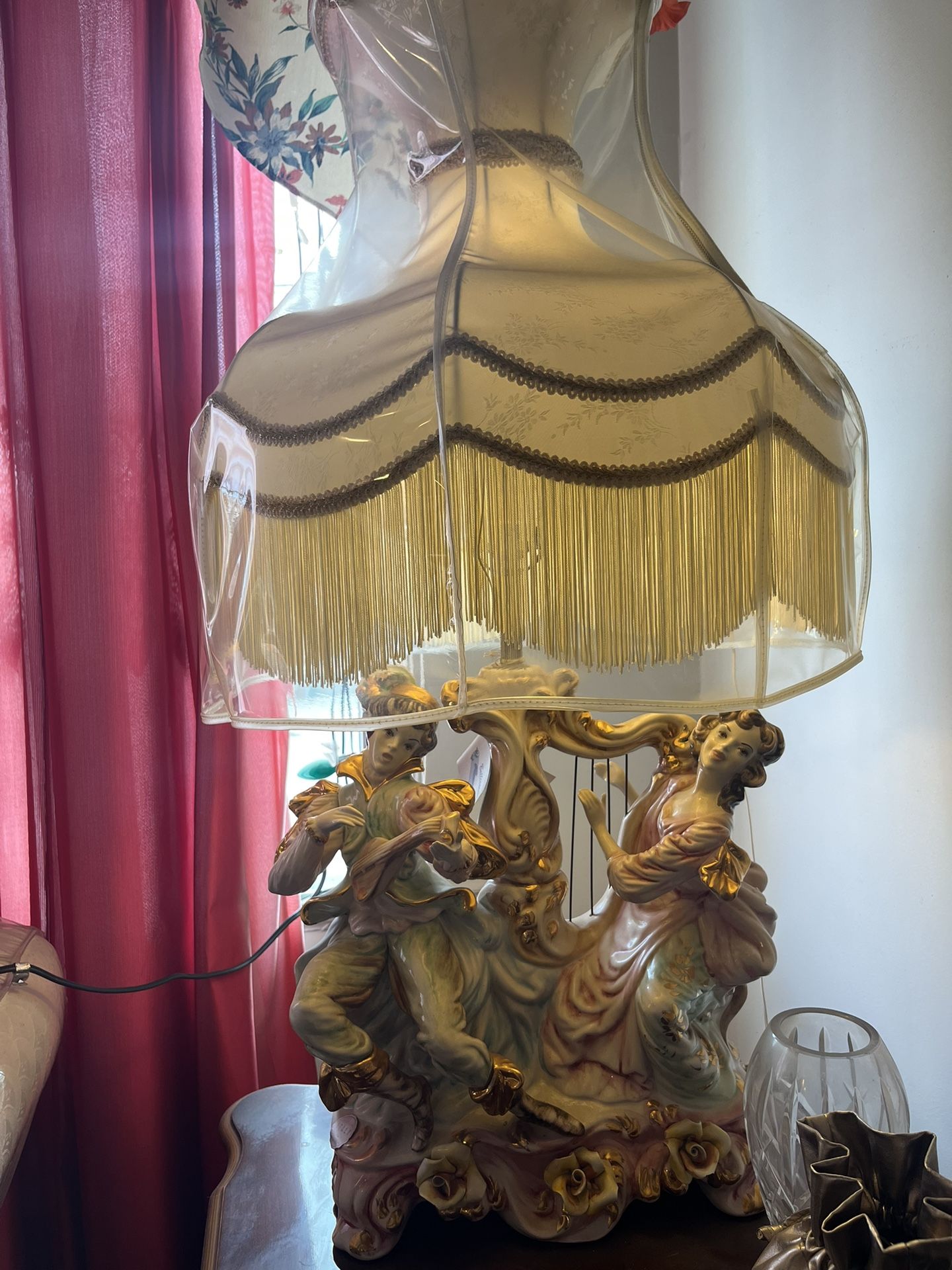 Vintage Capodimonte Lamp