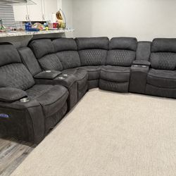 Electric Recliner Sectional With Wireless Charger 