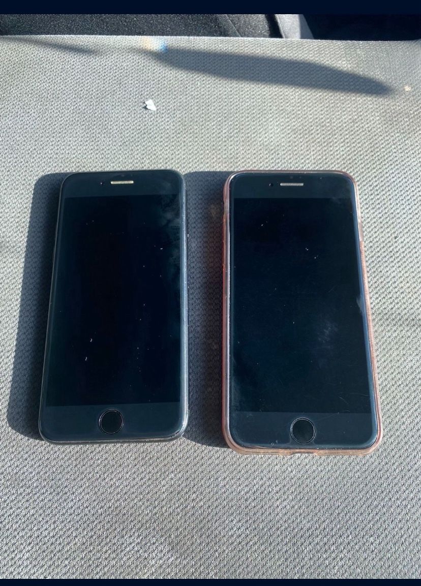 2 iPhone 7 In Good Condition $120 Each Or $240 For Both They Work Good