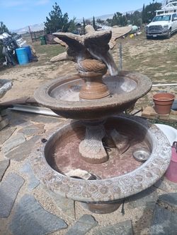 Fountain With Bird Design