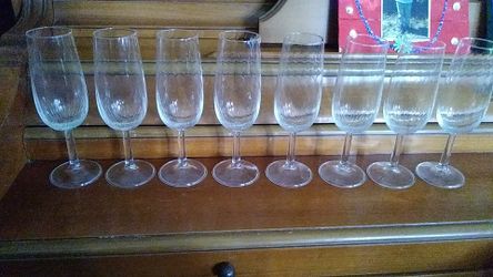 8 beautiful matching glasses