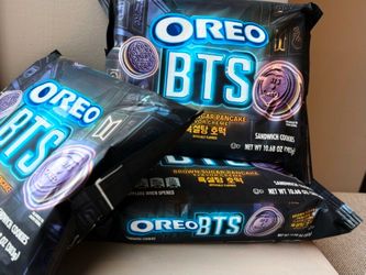BTS Oreos, Oreos bts, purple cookie, Korean, Korean cookie, brown sugar pancake flavor creme, sandwich cookie, limited edition bts, mondelez, 2026, Or