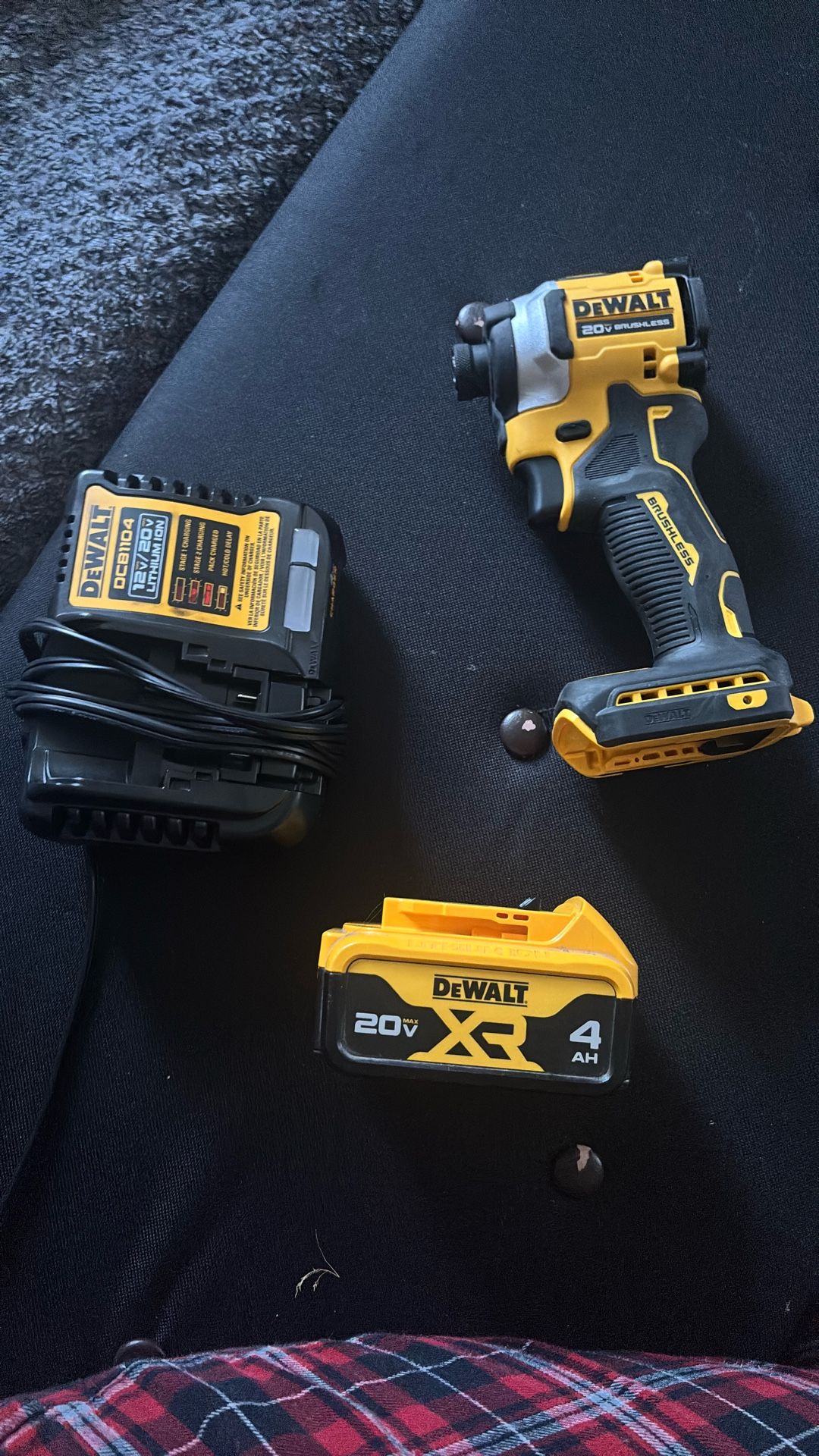 Dewalt  Compact