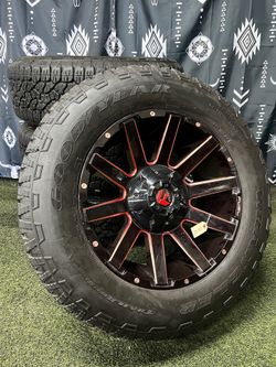 Fuel Off Road 8x180 Chevy Silverado 2500 20x9 8 Lug 20 Inch Wheels