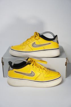 Nike Air Force 1 Low NBA “University Gold” - Size 6Y