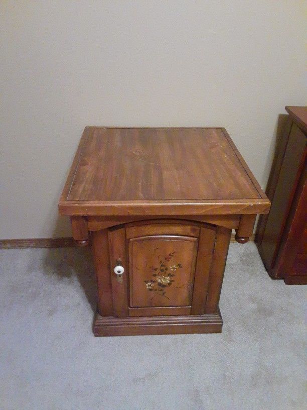 Solid Wood End Table