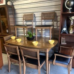 Mid Century Dining Set - Extendable Dining Table w/ 2 Leaves