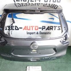 w/smallcrack 2017 - 2018 - 2020 NISSAN ROGUE REAR DOOR LIFTGATE TAILGATE OEM AX65909