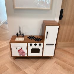 ✨ Modern Wooden Play Kitchen + Fridge Set ✨