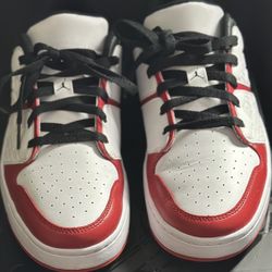 Mens Size 10 - Nike Air Jordan NU Retro 1 Low Chicago Red Black White DV5141-611