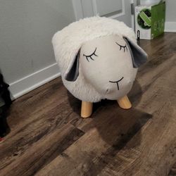 Kids sheep Chair