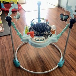 Baby bouncer ( pending pick up )