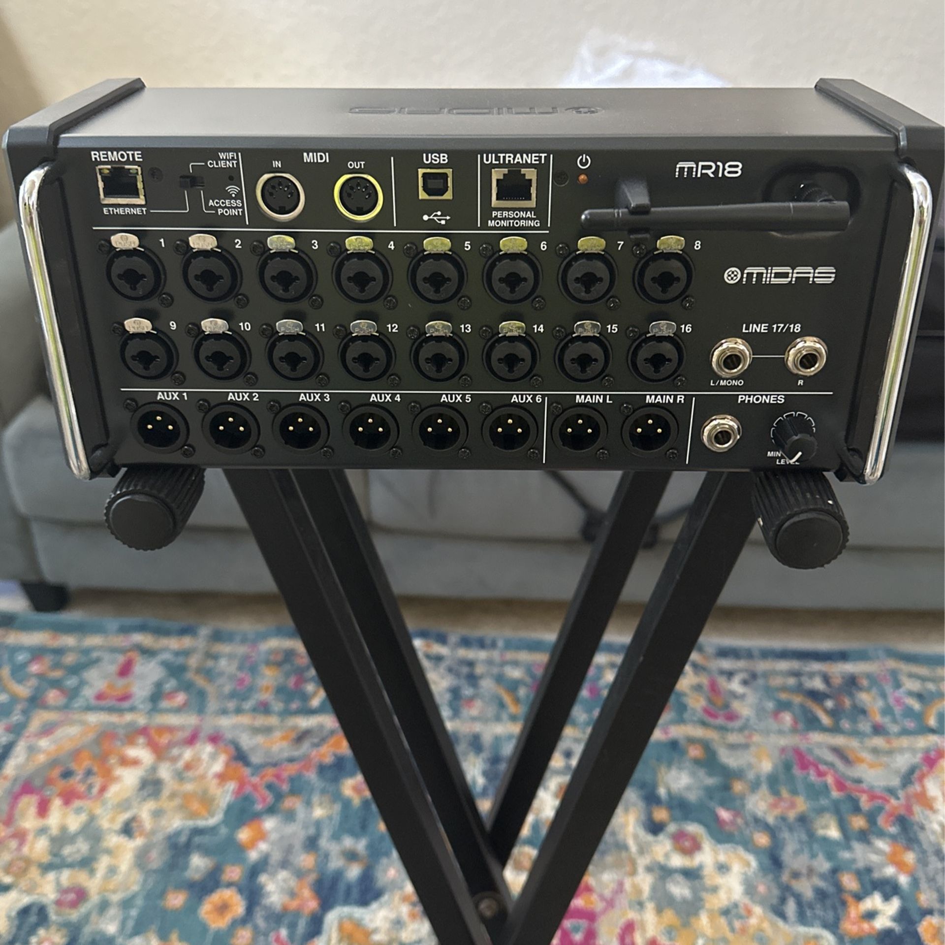 Midas MR18 Digital Mixer