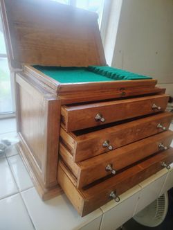 Four-drawer Small Wooden Cabinet Jewelry Box