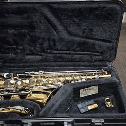 Yamaha Advantage Alto Saxophone 