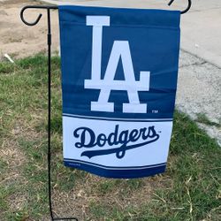 LOS ANGELES DODGERS GARDEN FLAG (POLE NOT INCLUDED) GREAT FOR YOUR GARDEN 