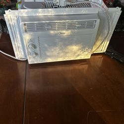Air conditioner Midea 