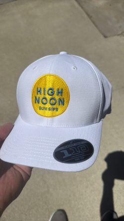 High noon Travis Mathew’s  golf hat