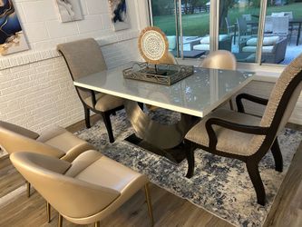 Dining table with 4 gold leg chairs