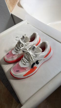 Size 8 on cloud THE ROGER Pro 2